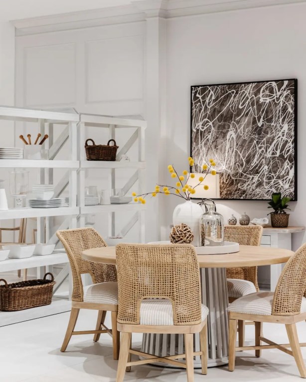 PARIS ROUND DINING SET - Image 2